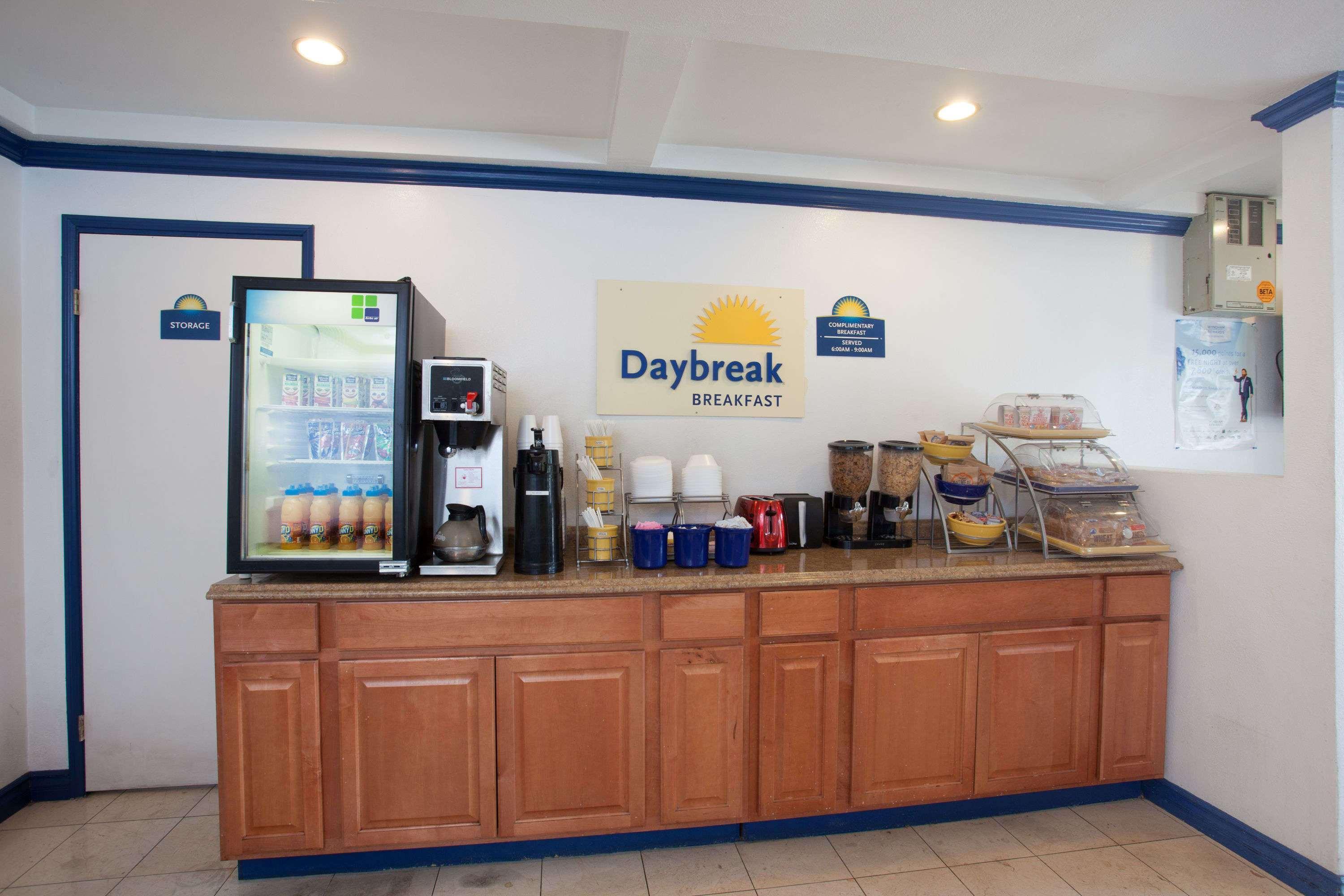 Days By Wyndham Anaheim Orange