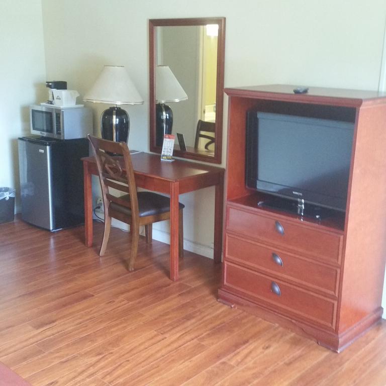 Days By Wyndham Anaheim 2*